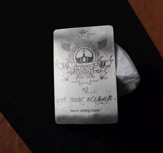 金属名片设计效果图,烫金创意名片设计