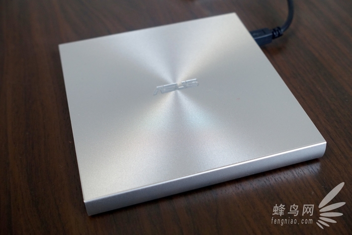 华硕蓝光刻录机,华硕光年刻录机如何使用