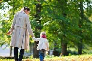 夫妻带孩子回家祭祖，回来发现孩子竟然中邪了，但医生却这样说