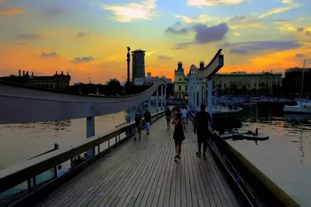 巴塞罗那｜一座真的有魔法的城市