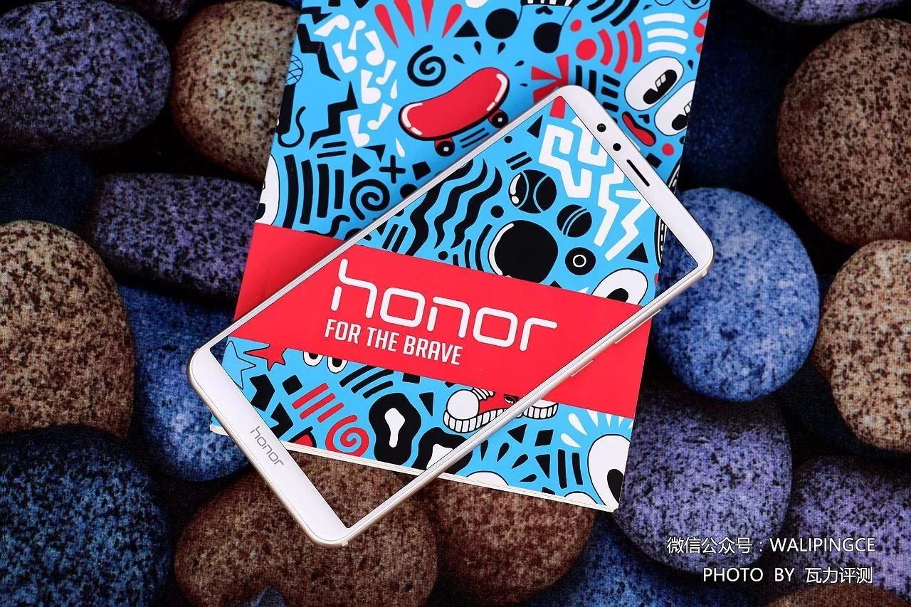 荣耀play5和荣耀畅玩7x哪个好,荣耀畅玩7x新机测评