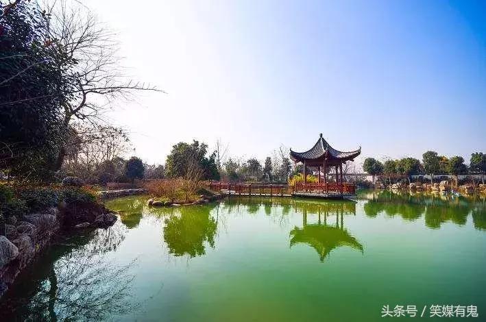 冬季就要泡温泉，南北方这些温泉各有特色，约起来~