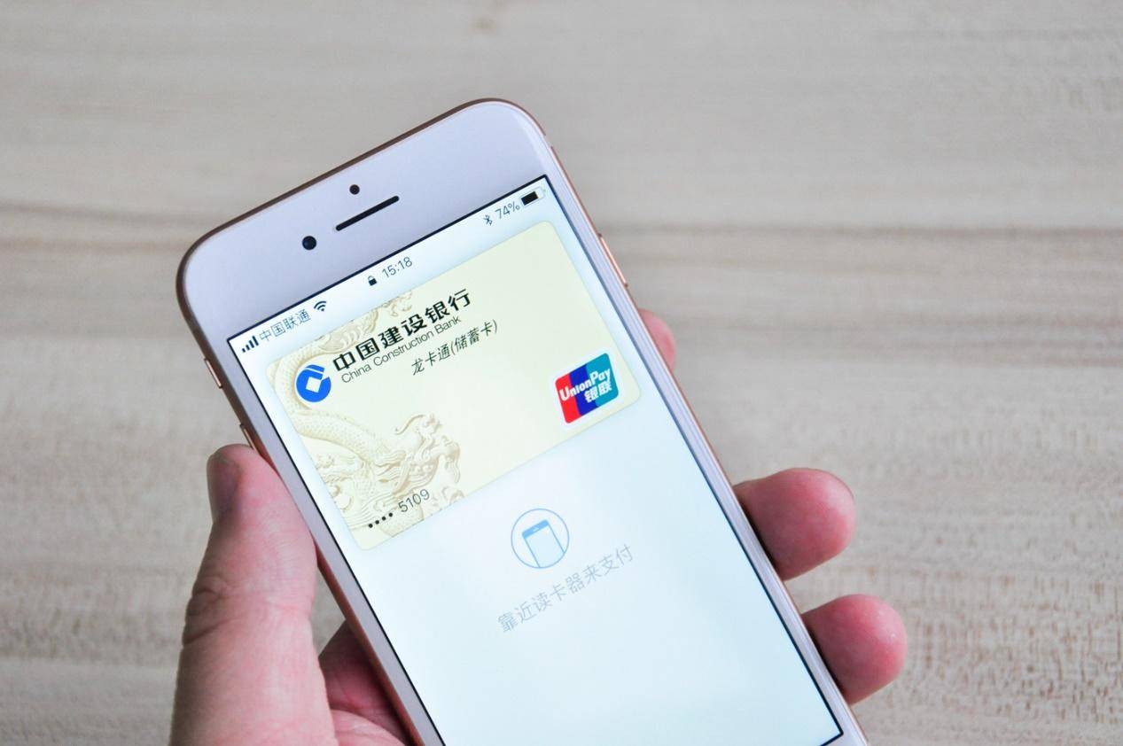 买不起的iphone,iphonex比较iphone8