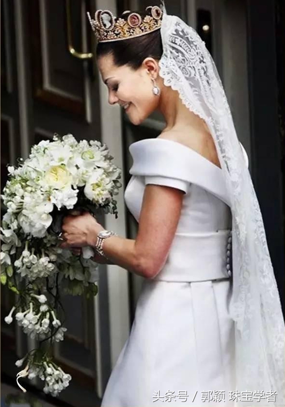 维多利亚时期珠宝首饰风格,维多利亚时期珠宝油画