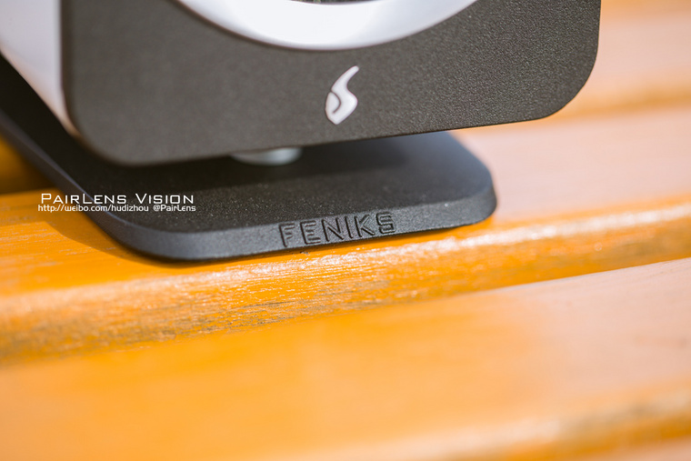 美少女与FeniksAudioEssence音箱的不经意邂逅