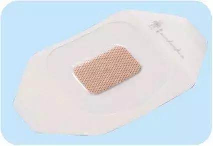 月嫂课堂练习新生儿脐带消毒,宝宝脐带护理月嫂处理