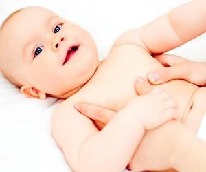 六七天的宝宝肚子总是鼓鼓的,腹胀不消化肚子鼓鼓的怎么办