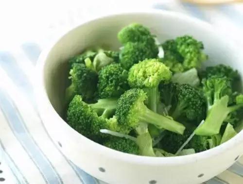 衰老的原因终于找到了,提前衰老的症状你中了几条