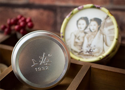 擦脸的老国货雪花膏,七八十年的雪花膏真的好用吗