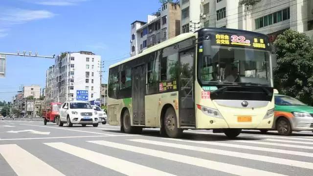 大家好，我来介绍一下恩阳“川东北综合交通新枢纽”是如何炼成的