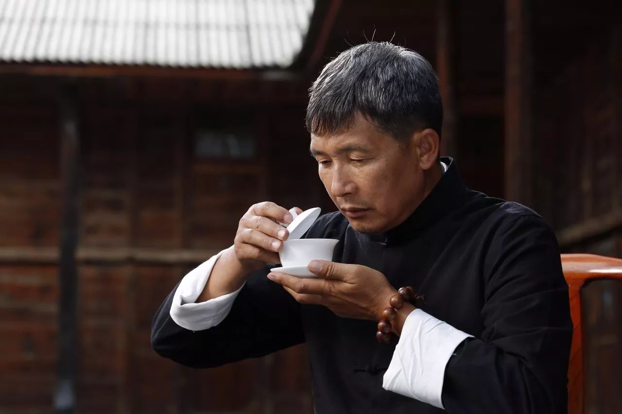 龙润茶大师熟普,龙润茶大师生茶