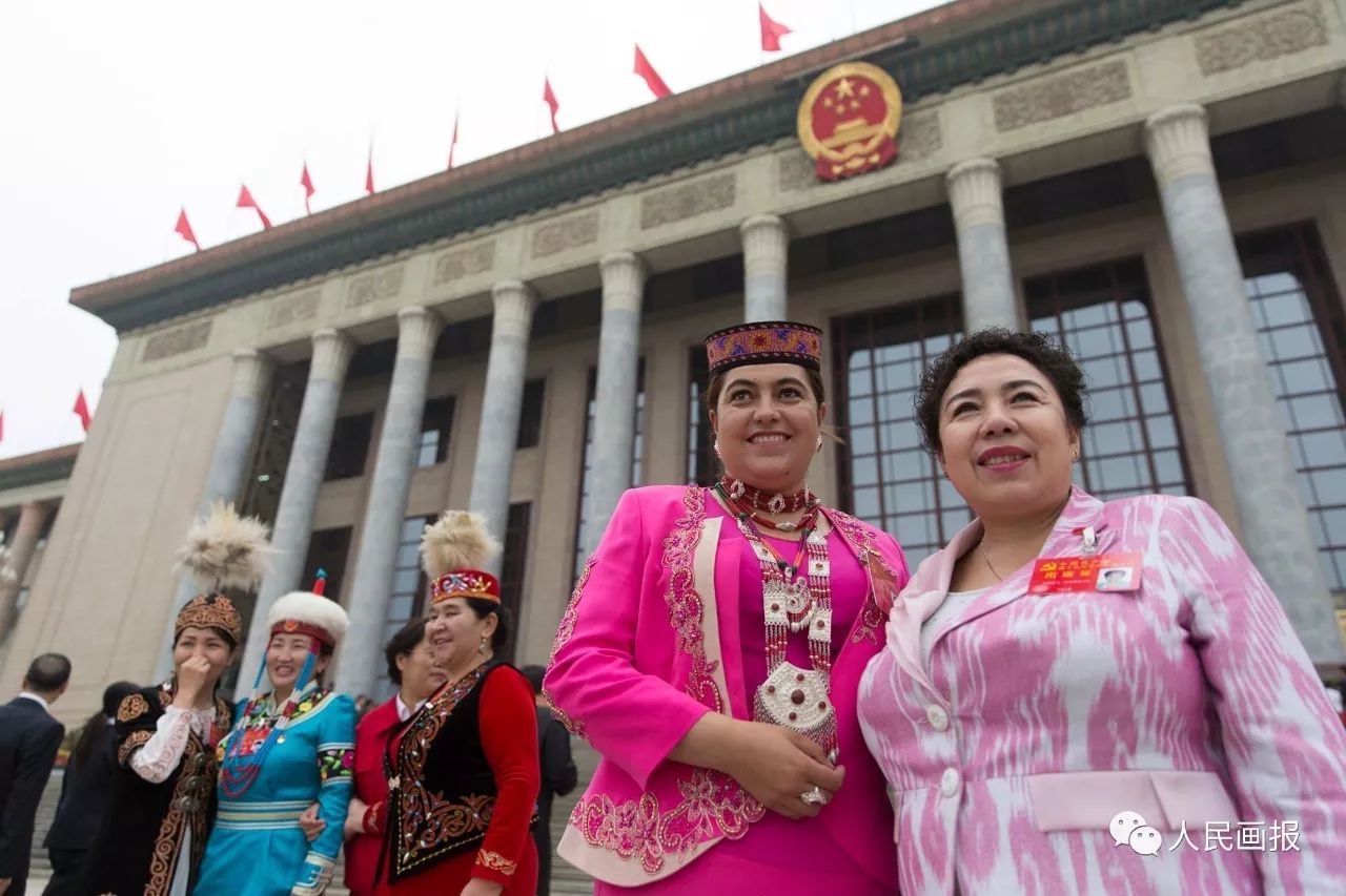 一周画报高清图,走进新时代画报