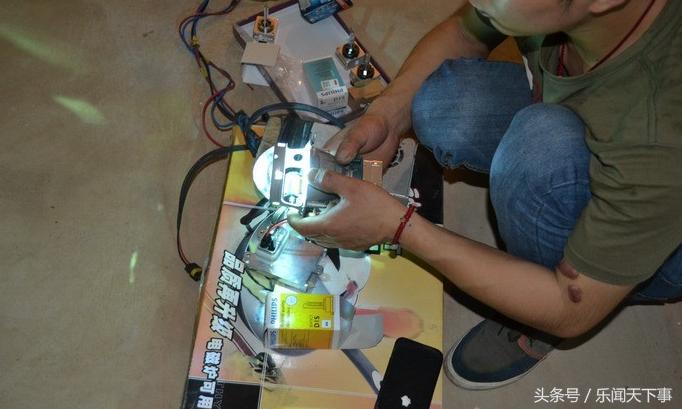 欧司朗和飞利浦氙气灯哪个好,飞利浦和欧司朗氙气灯泡哪个好