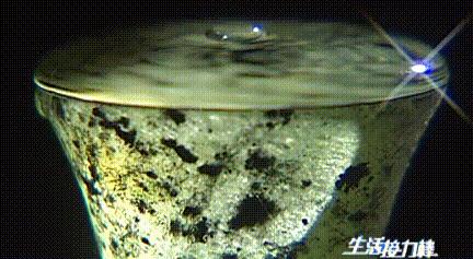 大爷36道工序打磨50年夜光杯，最薄处仅1毫米，用它喝酒千杯不醉