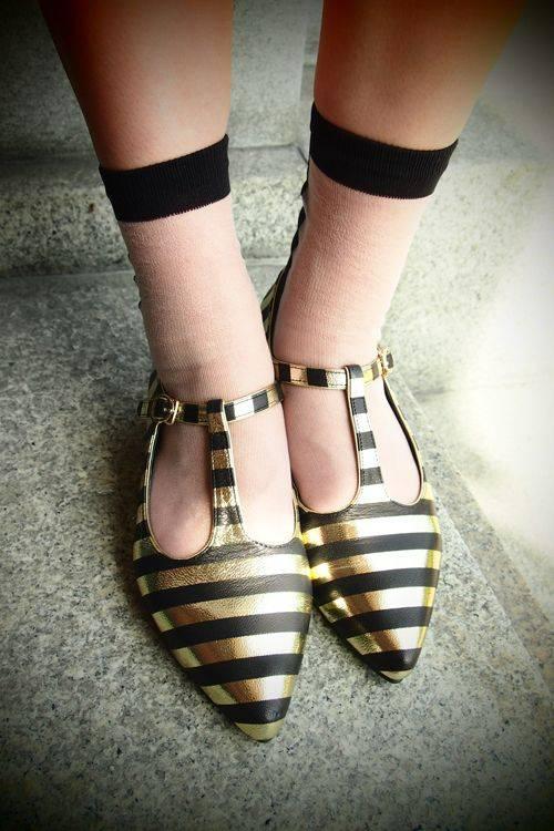 一直想买双好看的鞋,一直想买袜子