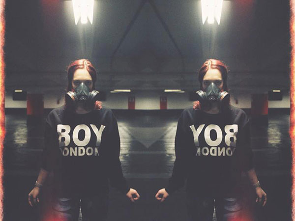 潮牌boylondon高帮变色鞋子,最流行潮牌BOYLONDON