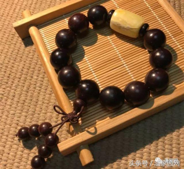 骨制品手串冬天开裂怎么办,冬天橄榄核手串怎么盘玩