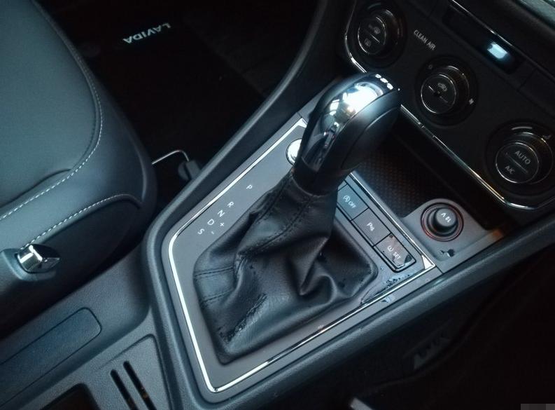 大众朗行油耗表现如何,大众朗行用车体验