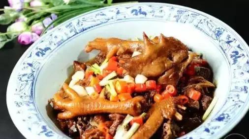 厨师工资越来越低了,厨师为什么越来越不好招