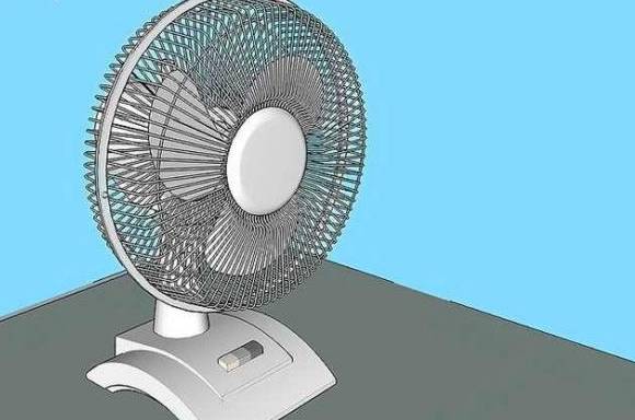 出门鞋子被雨淋湿了怎么弄干,下雨鞋子进水怎么处理