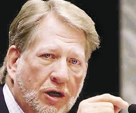 不知名的AEI哈多克，为什么排在全球21世纪十大诈骗犯首位？