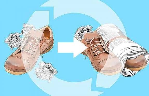 出门鞋子被雨淋湿了怎么弄干,下雨鞋子进水怎么处理