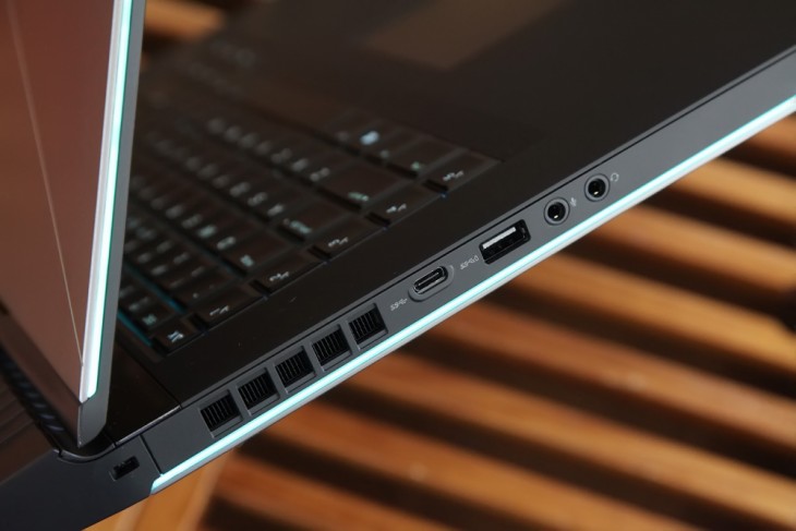 alienware15r3笔记本电脑价格,alienware15r3游戏测评