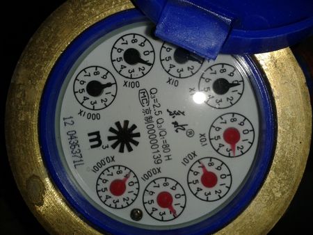 水费越交越多！水表总是自转检测却正常，这次被我发现猫腻了