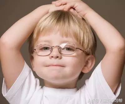 三岁小孩近视800度怎么办,孩子七岁多近视300多度怎么预防