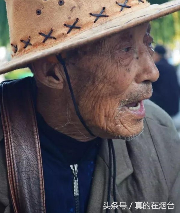 烟台莱州农村大爷视频,莱州卖菜老人