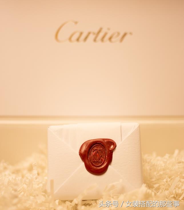 卡地亚Cartier订婚钻戒1895一生一世