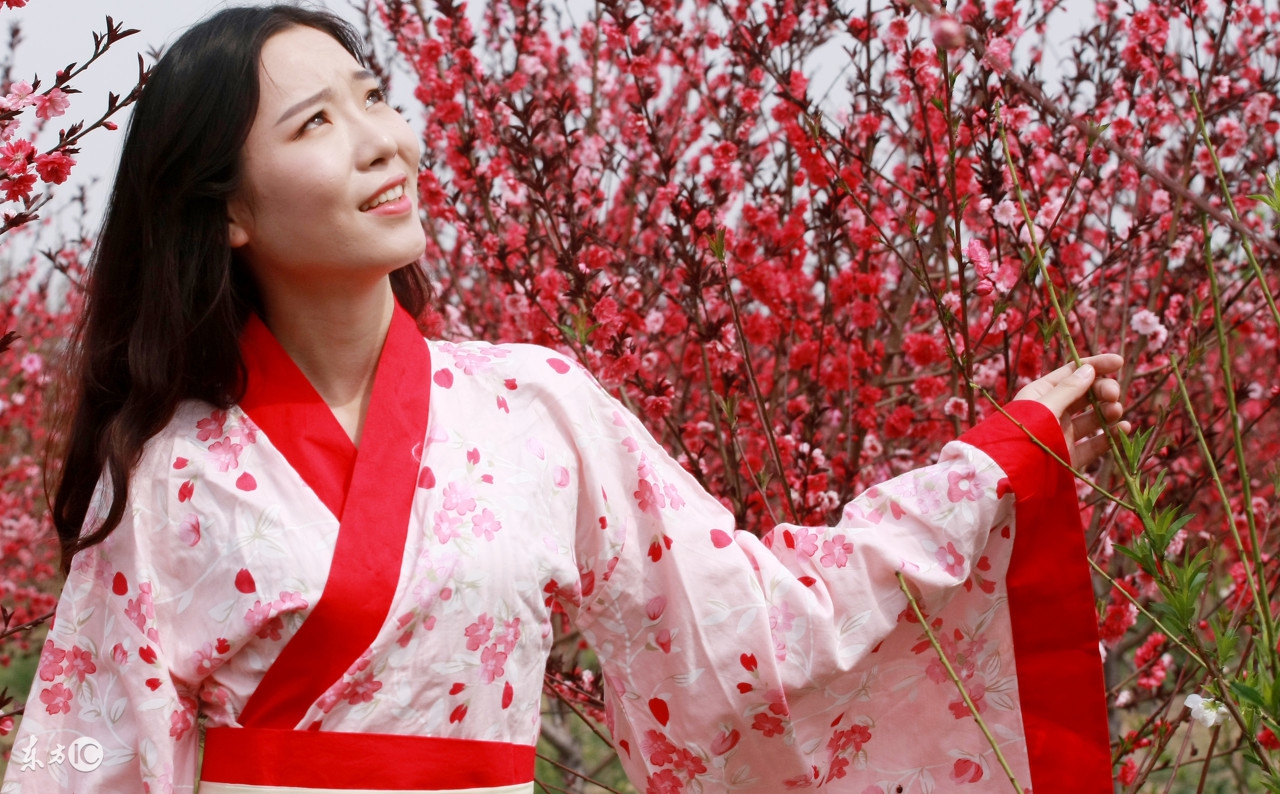 女生穿汉服洗衣服,适合二十几年龄穿的汉服