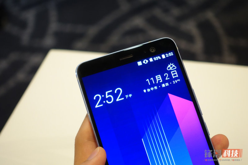 htcu11和htcu11+尺寸,htcu11和u11+哪个好