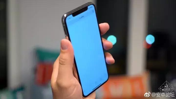 一周极客资讯：iPhoneX也“蓝屏”｜雷蛇发布电竞手机