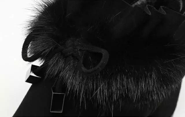 怎么辨别羊毛兔毛,如何鉴别獭兔毛皮草真假