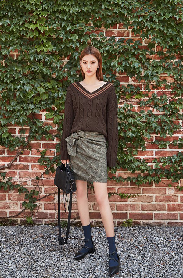 毛衣和裙子怎么搭配好看？韩国chic风秋冬毛衣配裙子示范