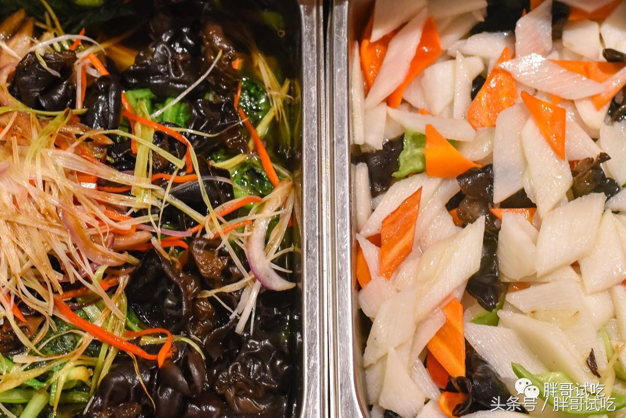 胖哥枣庄辣子鸡,枣庄胖哥吃龙虾视频