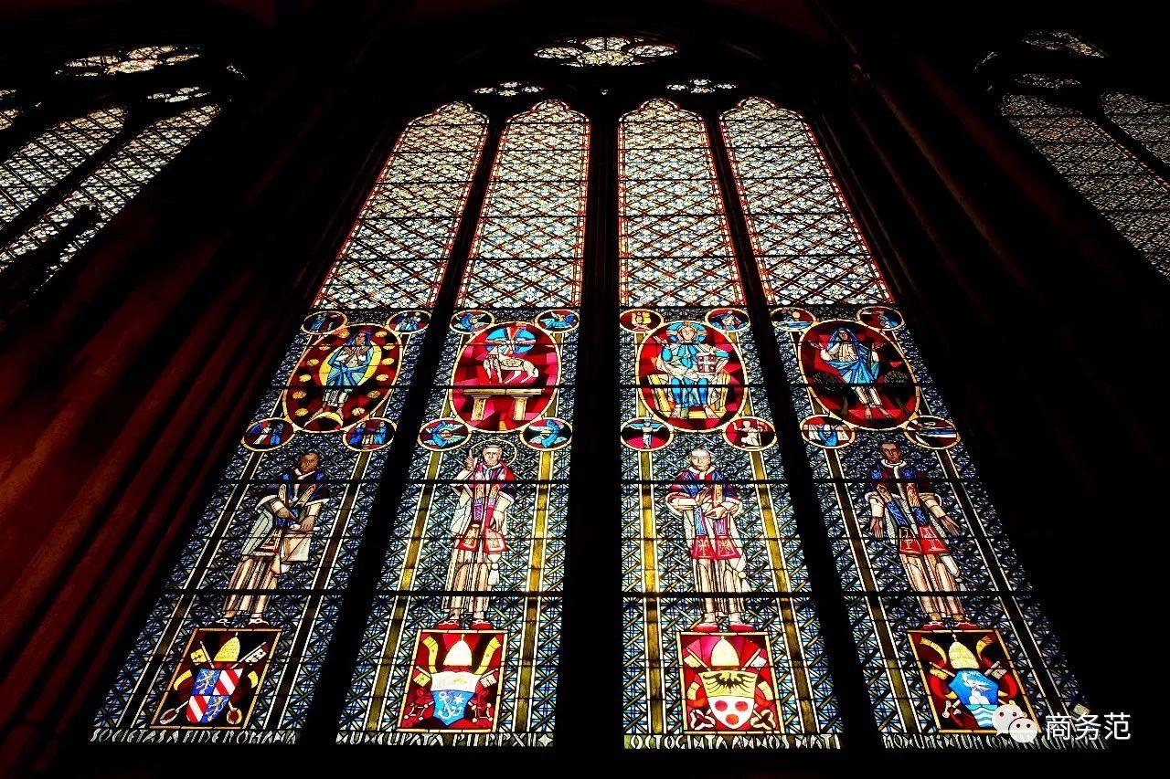 这些玻璃做的东西，为什么能拍出天价？