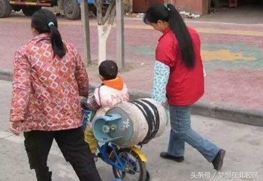 头发弯了可以软化吗,头发弯了是什么问题