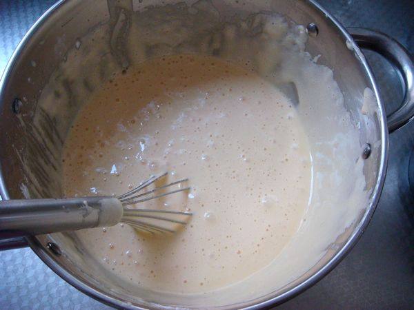 纯白蛋白霜花蛋糕,4寸奶油霜花蛋糕