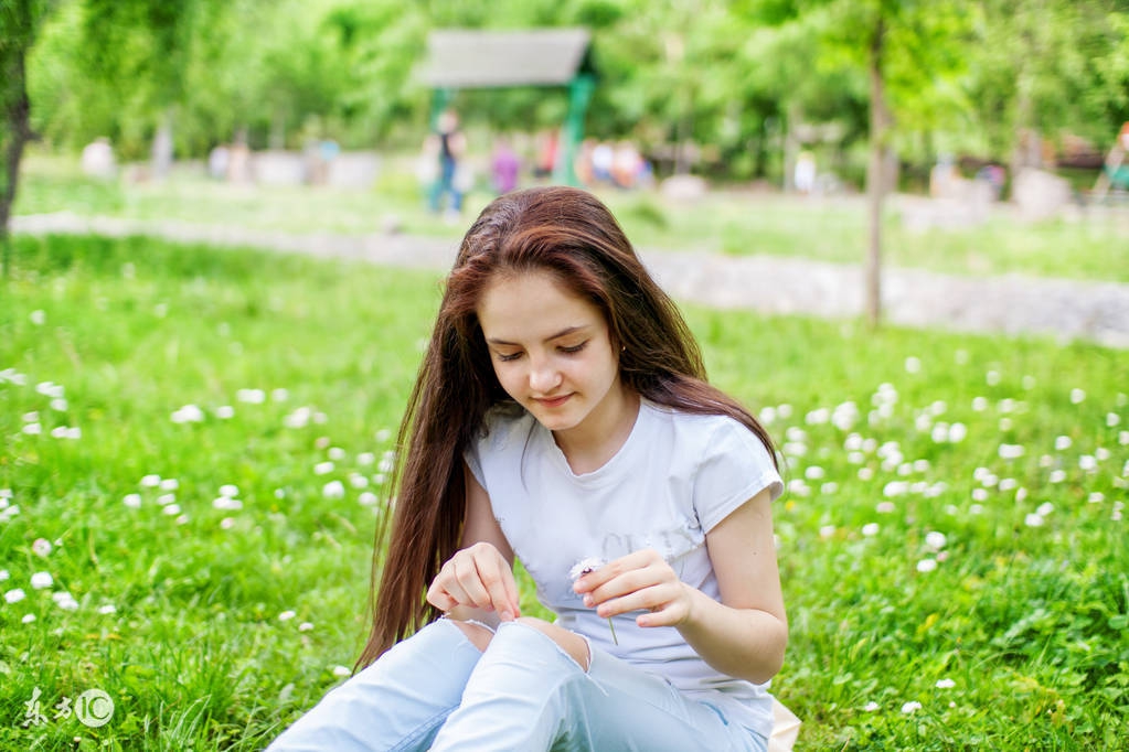 盖茨比黛西的扮演者,黛西爱过盖茨比吗