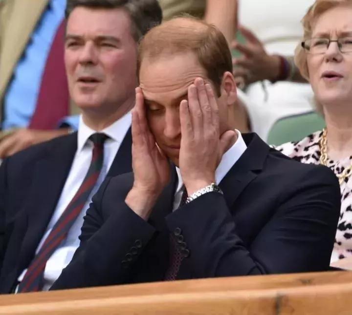 总是担心自己要秃了,怀疑自己越来越秃