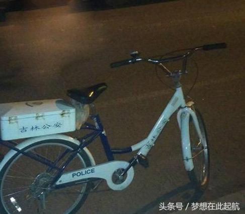 头发弯了可以软化吗,头发弯了是什么问题