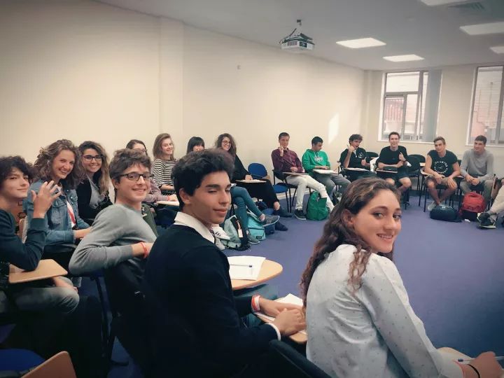 英国和美国不同时期的关系,英国与美国文化差距