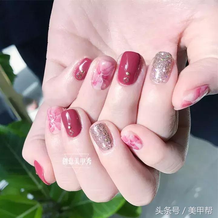 干美甲款式图片大全,蜜糖小姐美甲焦糖玫瑰色款式