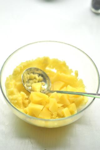 炸过的土豆丸子不脆了怎么办,为啥我做的土豆丸子不筋道