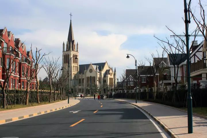 上海异域风情小镇在什么地方,上海泰晤士小镇异域风情