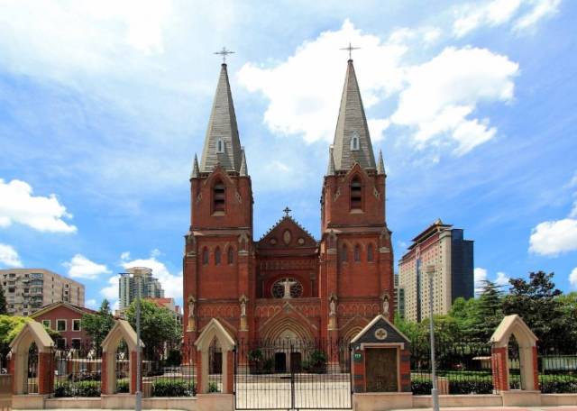 上海异域风情小镇在什么地方,上海泰晤士小镇异域风情