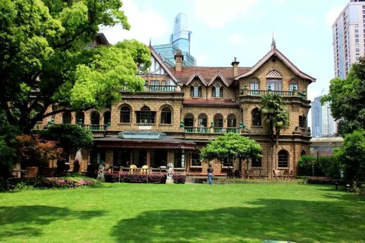 上海异域风情小镇在什么地方,上海泰晤士小镇异域风情