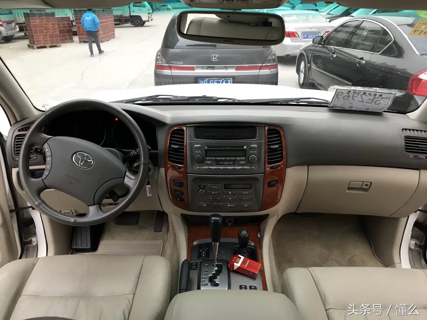 16年陆巡兰德酷路泽5700黑色,丰田兰德酷路泽lc300gr泥地越野